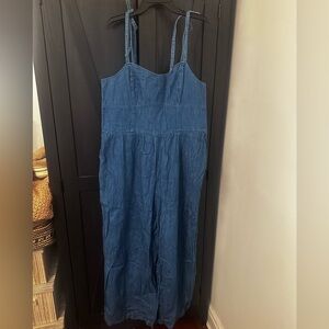 Old Navy Denim Jumpsuit Size XL